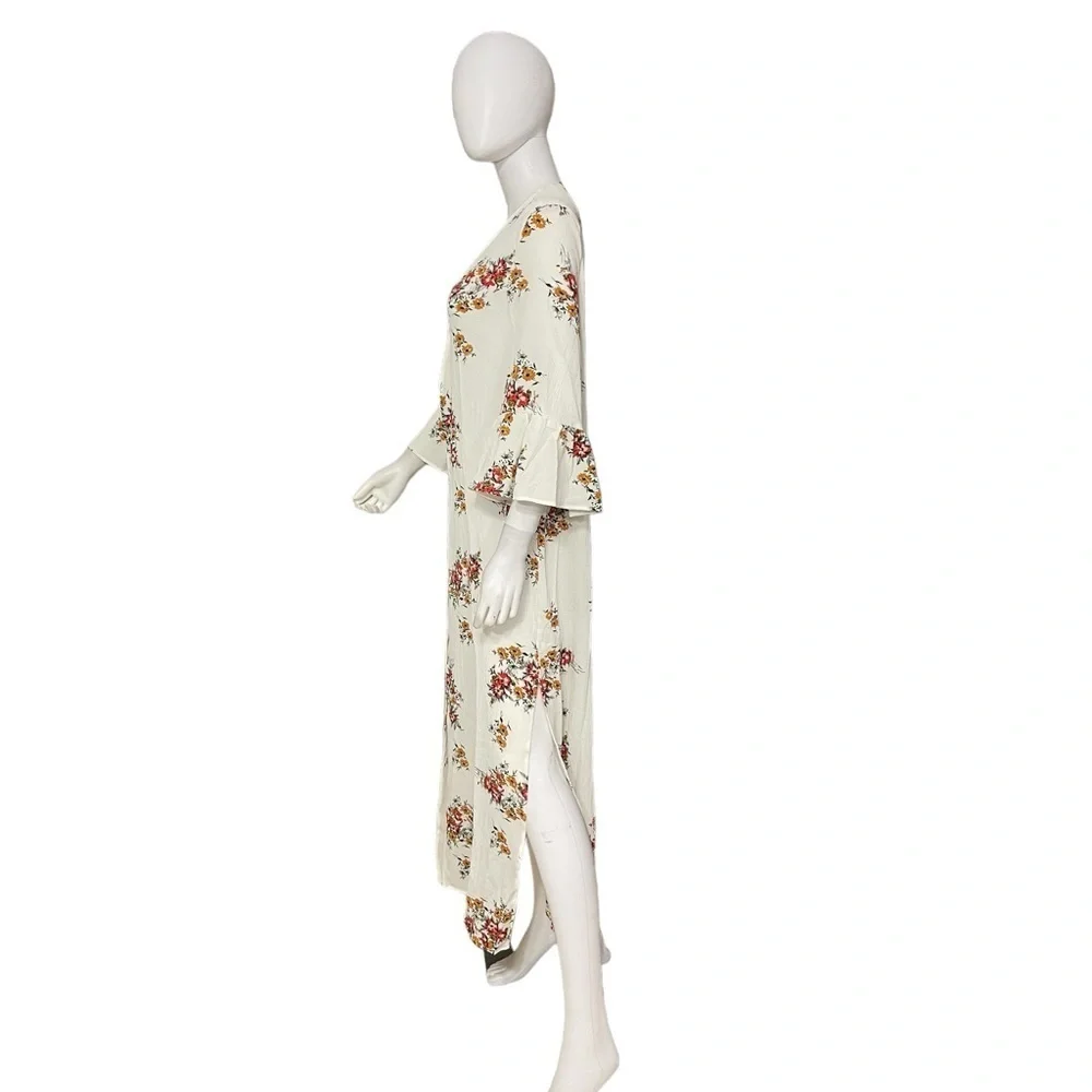 Blushing Heart Floral Ivory Duster - Picture 5 of 9